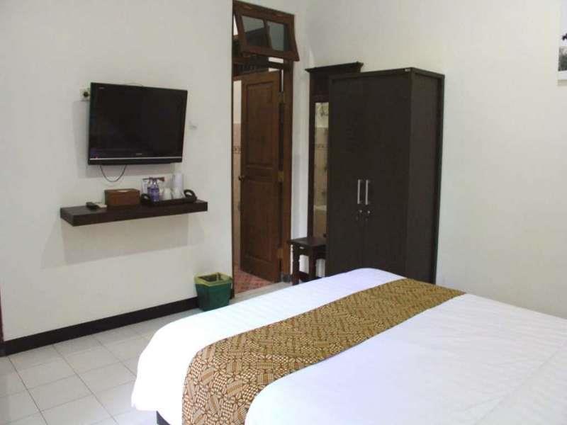 Hotel Griya Yunika Yogyakarta Esterno foto